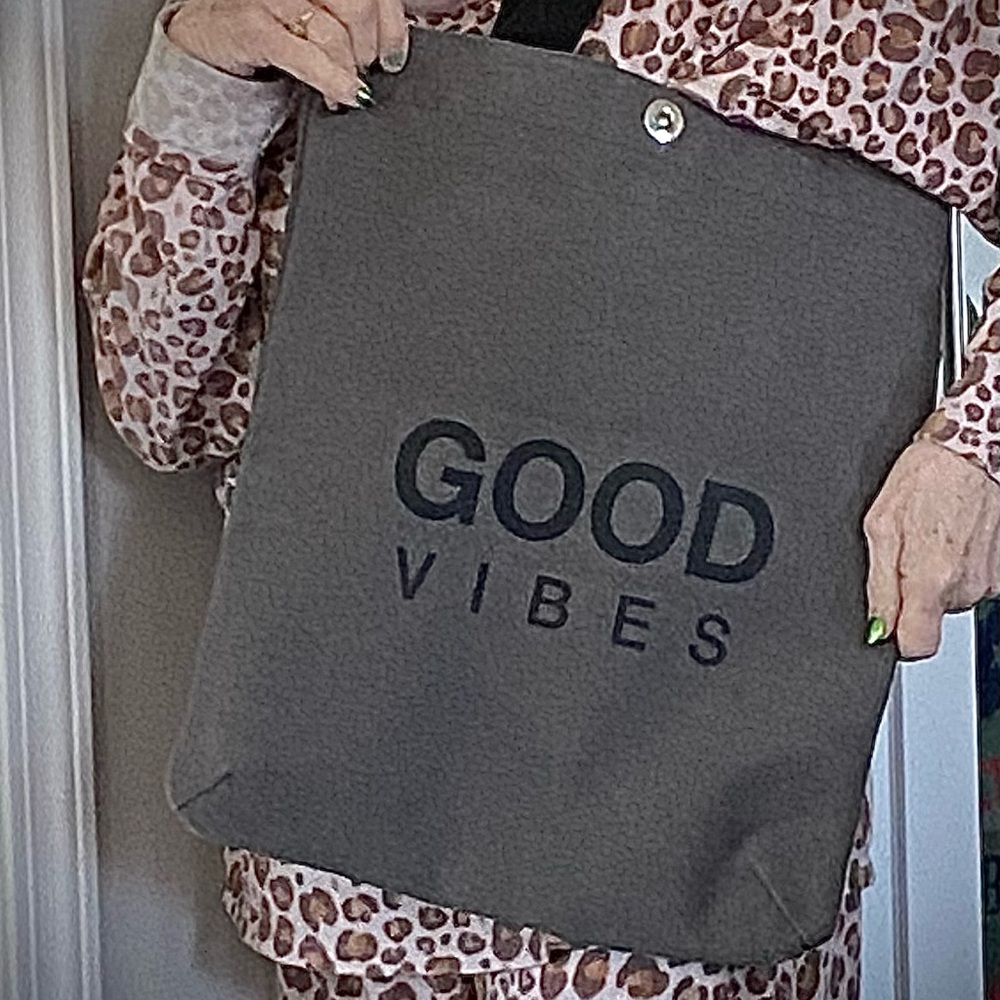 Nice canvas bag.  Good vibes